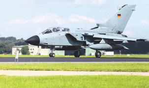 25 Tornado-Kampfflieger sollen ab 2022 nach Nörvenich umziehen. Bild: filmbildfabrik/stock.adobe.com 25 Tornado-Kampfflieger sollen ab 2022 nach Nörvenich umziehen. Bild: filmbildfabrik/stock.adobe.com