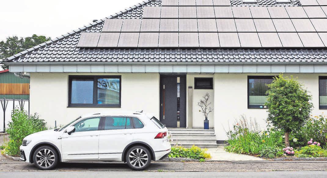Erneuerbare Energien sind ein wichtiges Geschäftsfeld der Firma. Erneuerbare Energien sind ein wichtiges Geschäftsfeld der Firma.