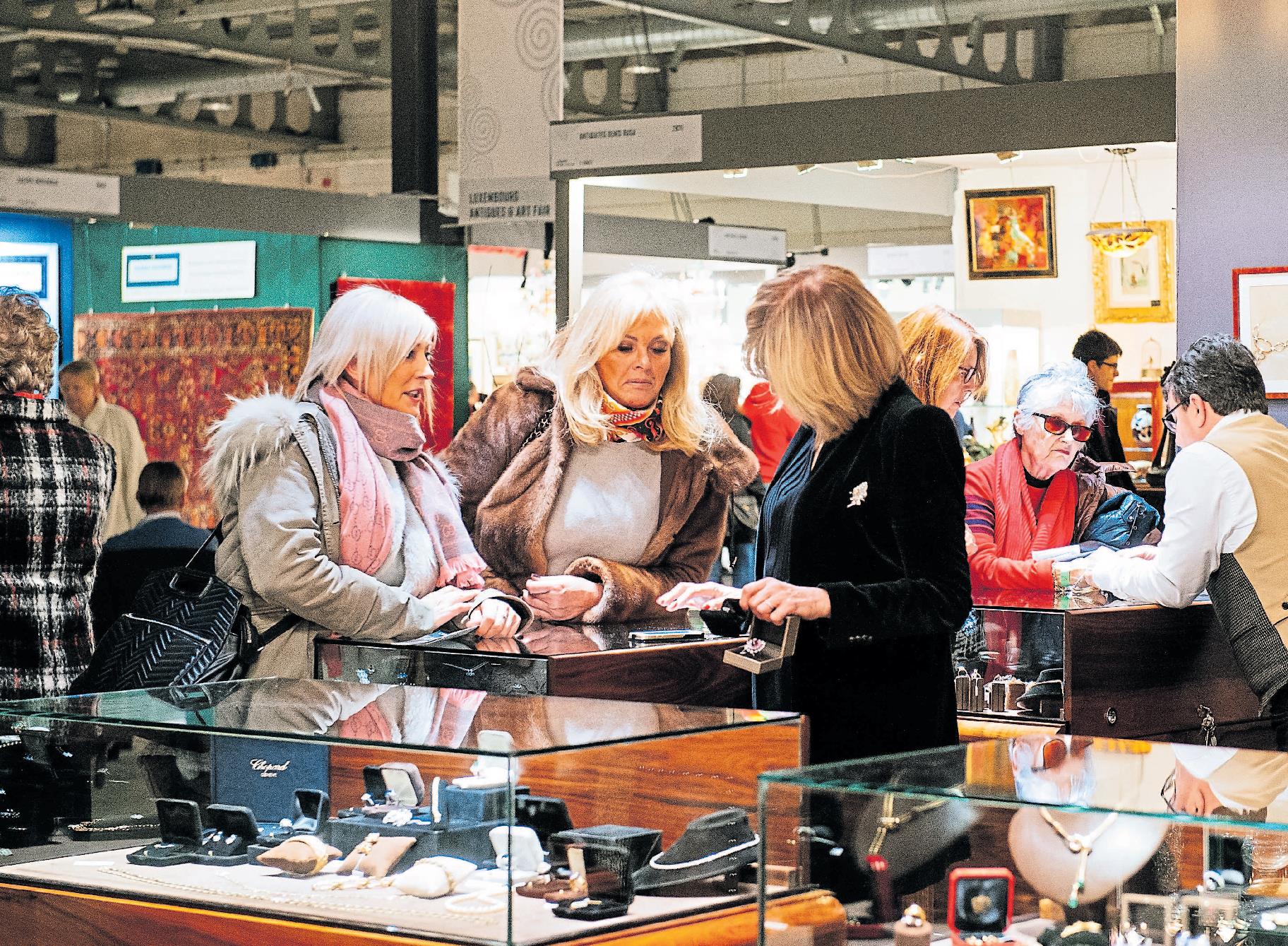 Le rendez-vous des curieux d'art: L'Antiques &amp; Art Fair se déroulera du 31 janvier au 3 février à la Luxexpo The Box. Photo: Marie De Decker