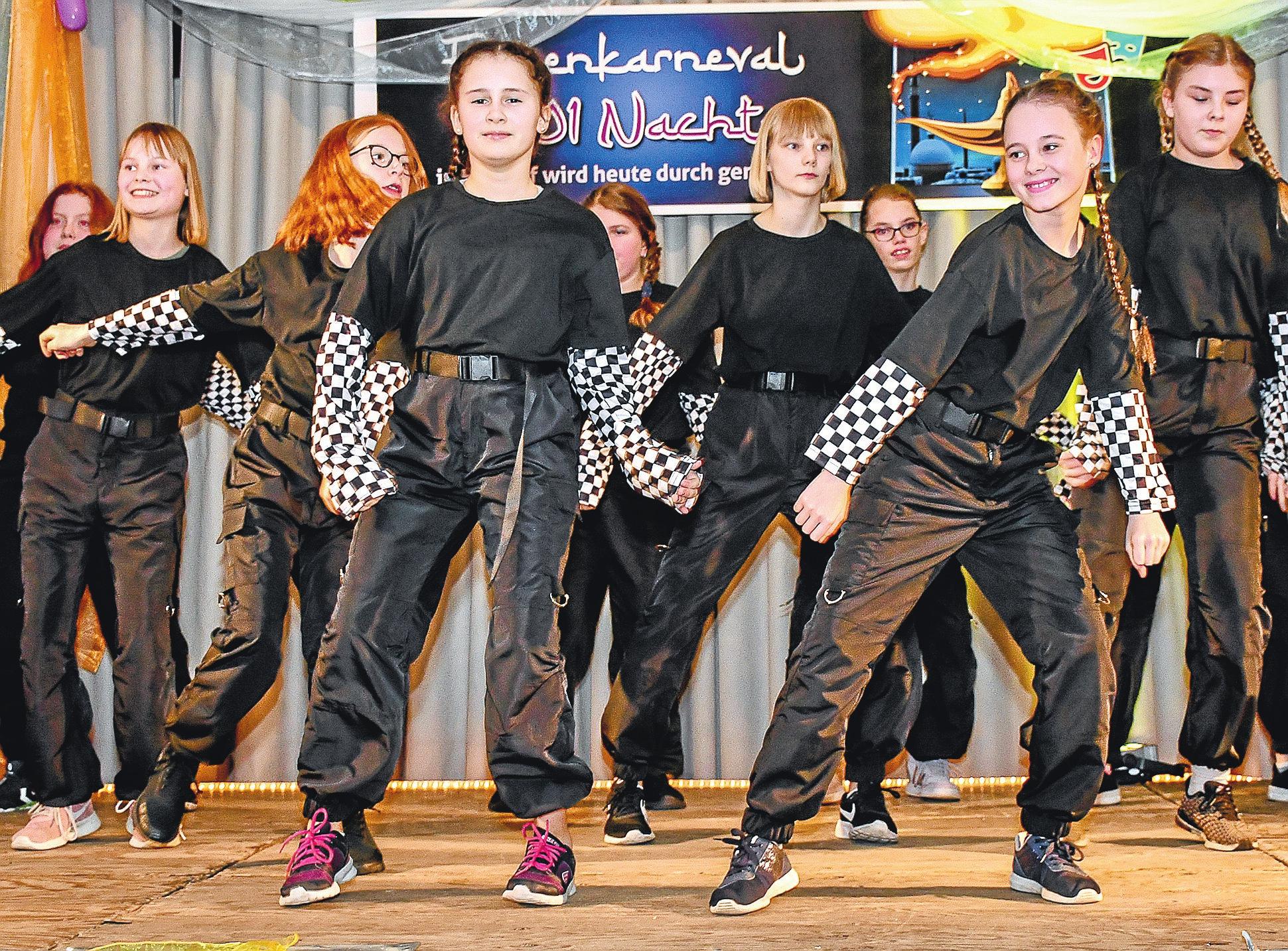 Tanzen beim SV Holdorf: Die aktiven Mädchen der Crazy Dance Crew.