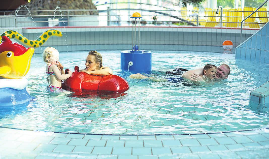 Entspanntes Planschen im Kinderbecken des Freizeitbades. Foto: Freizeitbad Entspanntes Planschen im Kinderbecken des Freizeitbades. Foto: Freizeitbad