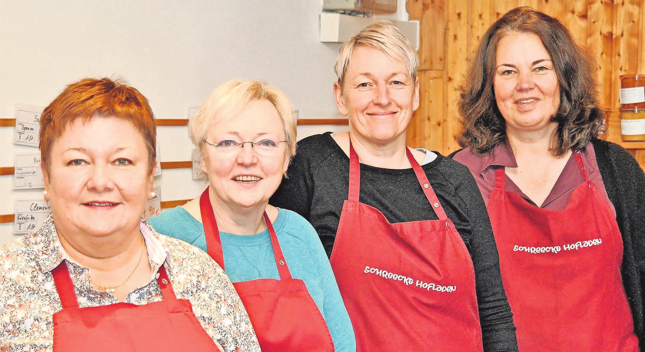 Das Kompetenzteam des Schreeks Hofladens: Heike Fuetterer (von links), Insa Schreeck, Christel Lübkemann und Martina Kirch-Zastrau. Das Kompetenzteam des Schreeks Hofladens: Heike Fuetterer (von links), Insa Schreeck, Christel Lübkemann und Martina Kirch-Zastrau.