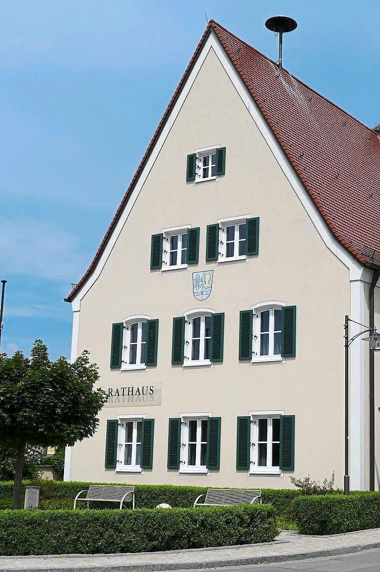 Das neue Rathaus von Baar-Ebenhausen befindet sich im Gemeindeteil Ebenhausen. Die Ortschaft liegt rund 12 Kilometer südlich von Ingolstadt. Foto: Gemeinde Baar-Ebenhausen Das neue Rathaus von Baar-Ebenhausen befindet sich im Gemeindeteil Ebenhausen. Die Ortschaft liegt rund 12 Kilometer südlich von Ingolstadt. Foto: Gemeinde Baar-Ebenhausen