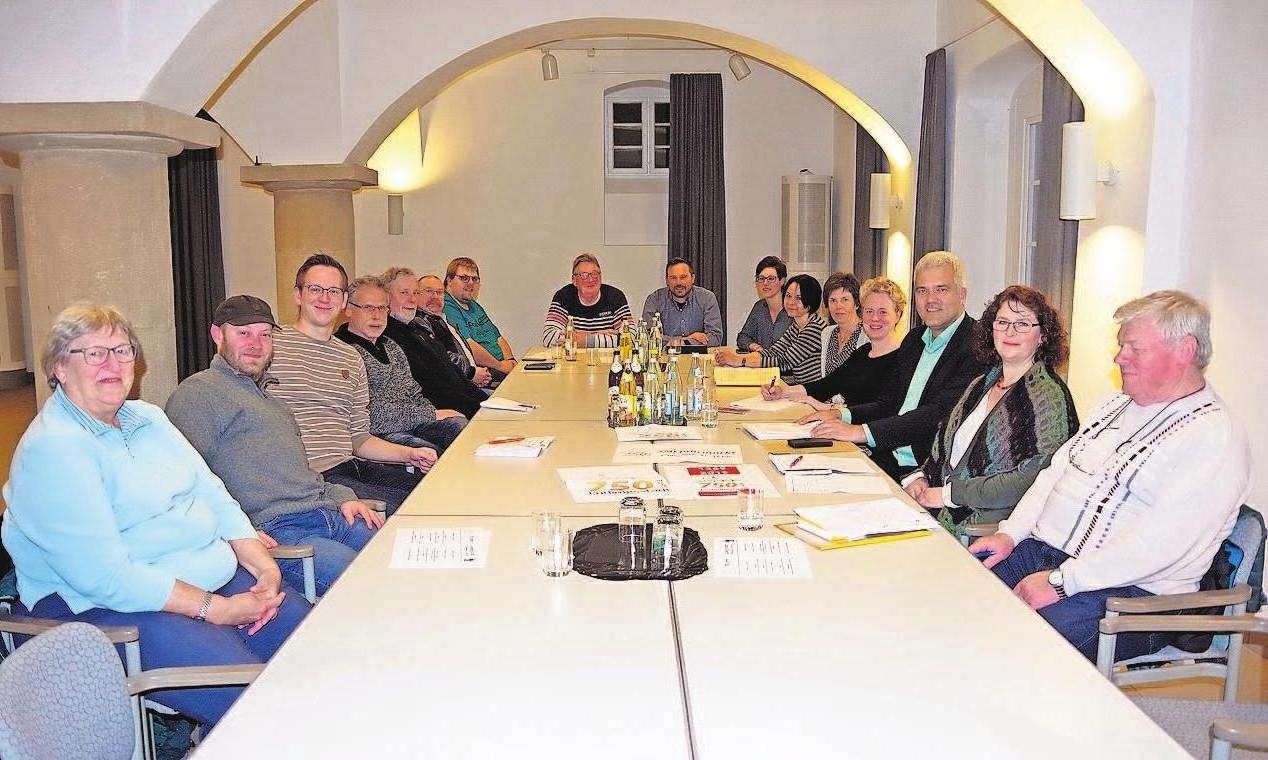 Die Projektgruppe „750 Jahre Ludwigsstadt“ hat sich mächtig ins Zeug gelegt. Foto: Schülein Die Projektgruppe „750 Jahre Ludwigsstadt“ hat sich mächtig ins Zeug gelegt. Foto: Schülein