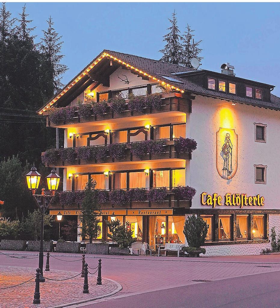 Unterkunft in traumhafter Lage: Das Hotel Hirsch im Schwarzwald. Unterkunft in traumhafter Lage: Das Hotel Hirsch im Schwarzwald.
