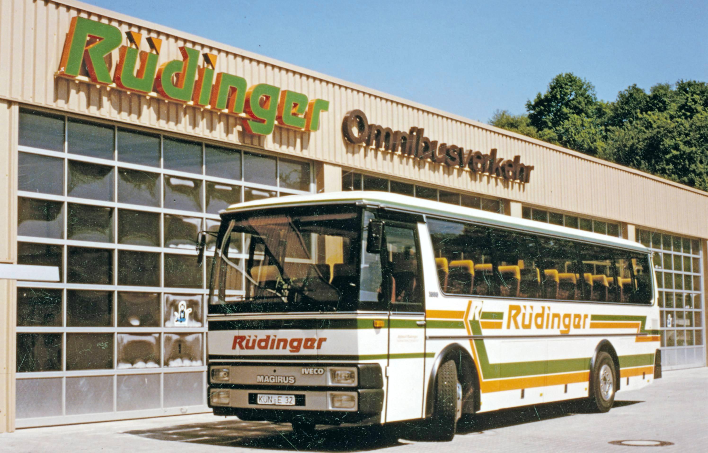 Mitte der 80er Jahre war der Busbetrieb das wichtigste Standbein. Mitte der 80er Jahre war der Busbetrieb das wichtigste Standbein.