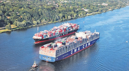 Nach der Vertiefung der Elbe können rund 18.000 Tonnen mehr Ladung nach und von Hamburg aus befördert werden Foto: Hafen Hamburg / Michael Lindner