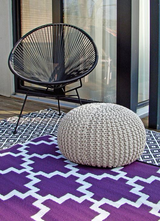 Wohnflair im Freien: Rug.it fertigt wetterfeste Teppiche aus PET-Flaschen. FOTO: RUG IT Wohnflair im Freien: Rug.it fertigt wetterfeste Teppiche aus PET-Flaschen. FOTO: RUG IT
