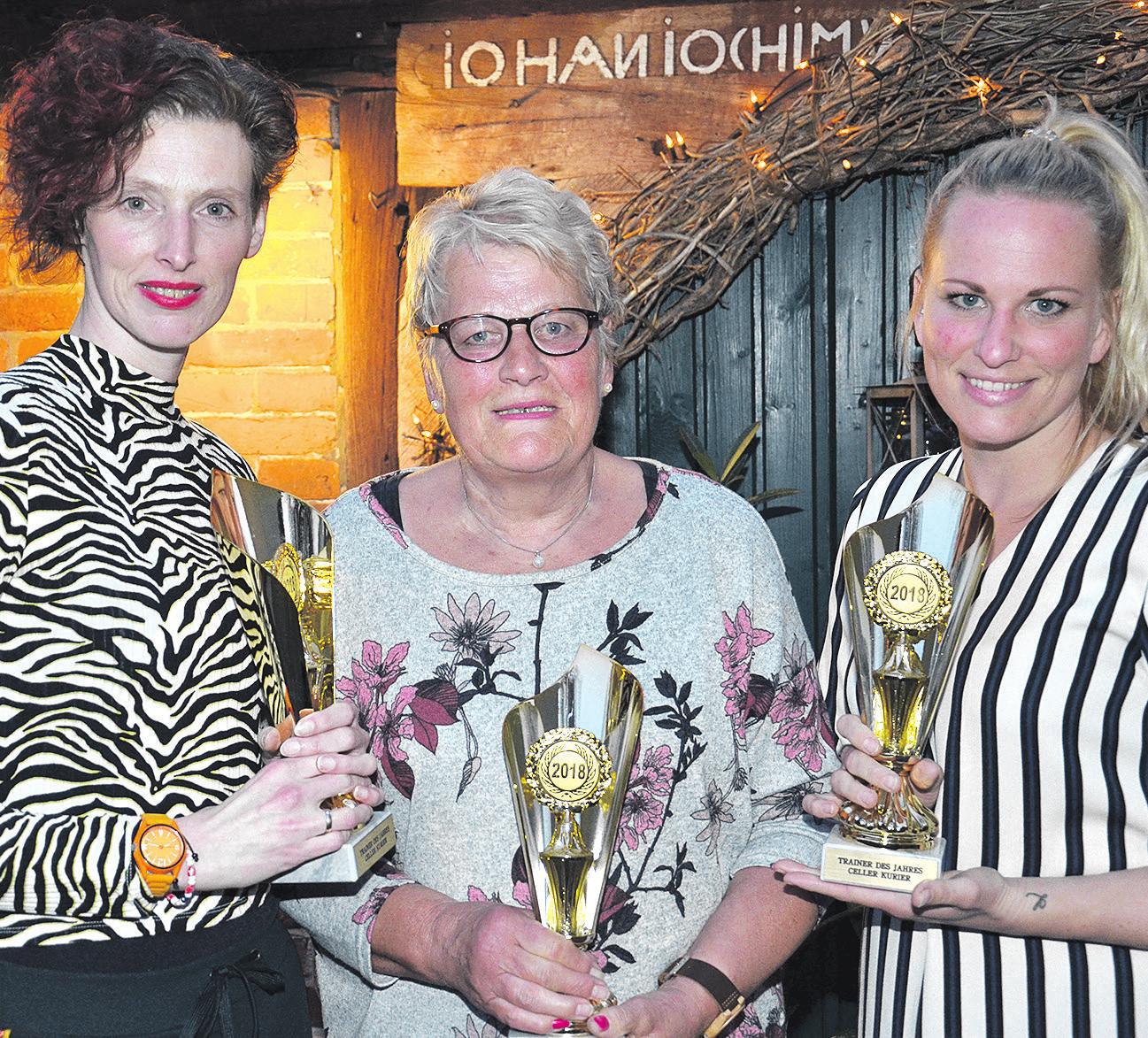 Auf den Plätzen sieben bis zehn: Annika Huget (von links), Ingrid und Meike Weyeneth Auf den Plätzen sieben bis zehn: Annika Huget (von links), Ingrid und Meike Weyeneth