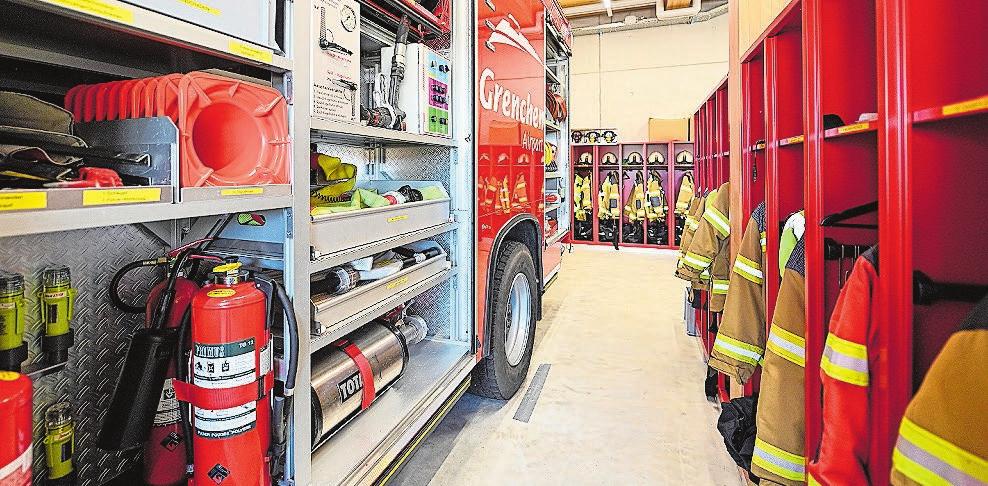 Die Betriebsfeuerwehr im neuen Gebäude ist jederzeit einsatzbereit. Die Betriebsfeuerwehr im neuen Gebäude ist jederzeit einsatzbereit.