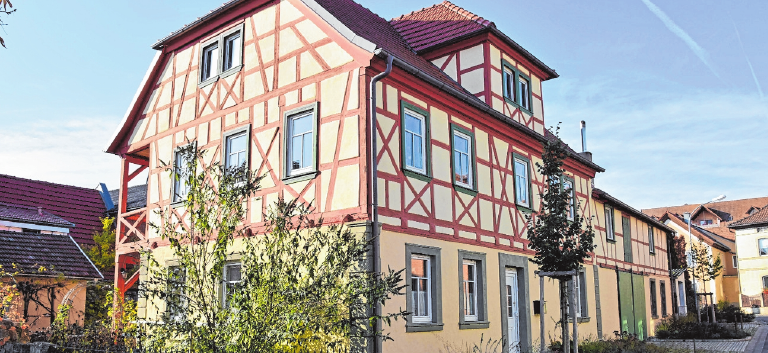 Im Ort gibt es noch schöne Fachwerkhäuser. FOTO: U. LANGER Im Ort gibt es noch schöne Fachwerkhäuser. FOTO: U. LANGER