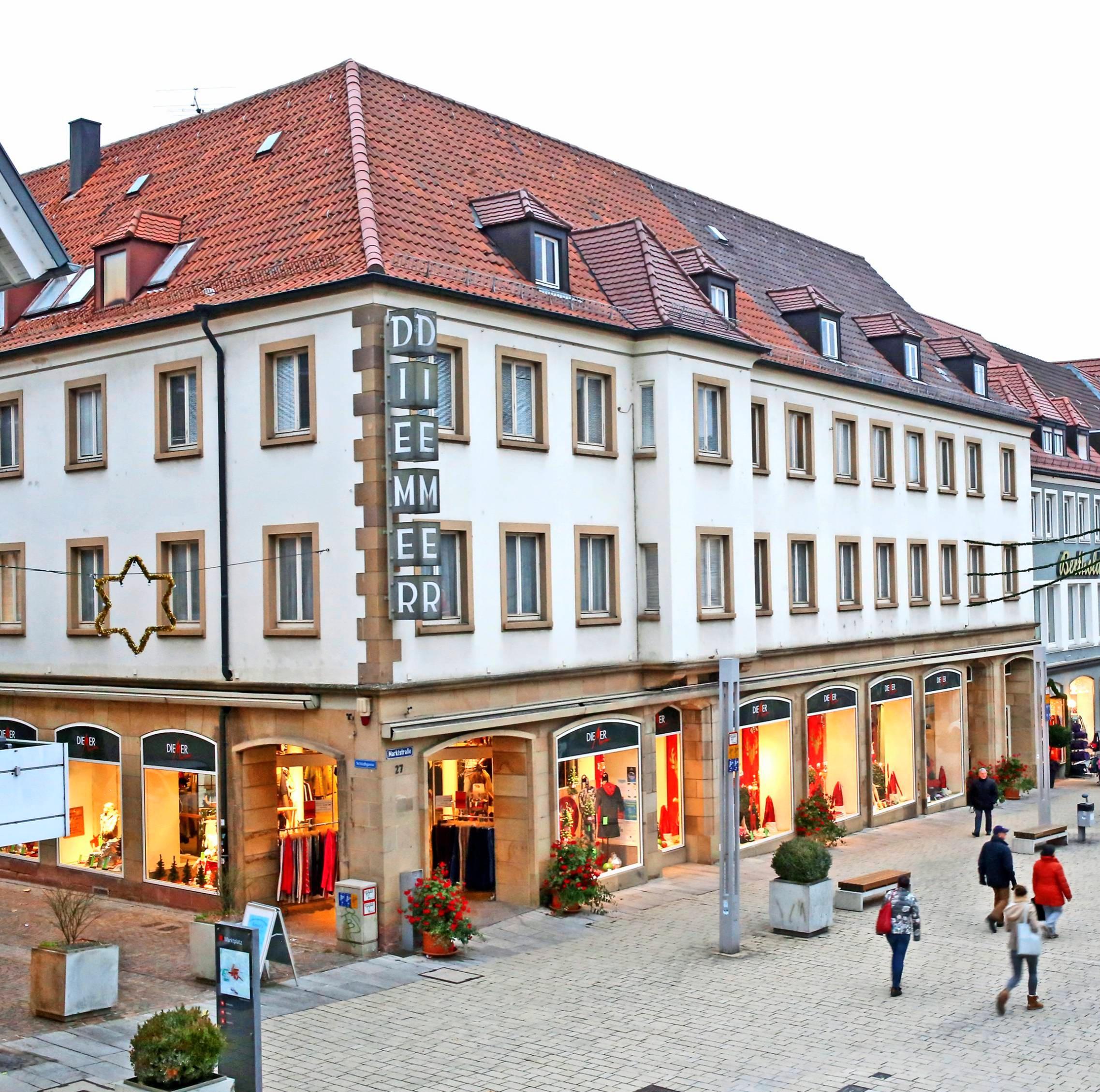 Noch bis Dezember hat das Neckarsulmer Modehaus Diemer seine Pforten geöffnet. Dann geht die 193-jährige Firmengeschichte zu Ende. Foto: Archiv/Seidel Noch bis Dezember hat das Neckarsulmer Modehaus Diemer seine Pforten geöffnet. Dann geht die 193-jährige Firmengeschichte zu Ende. Foto: Archiv/Seidel