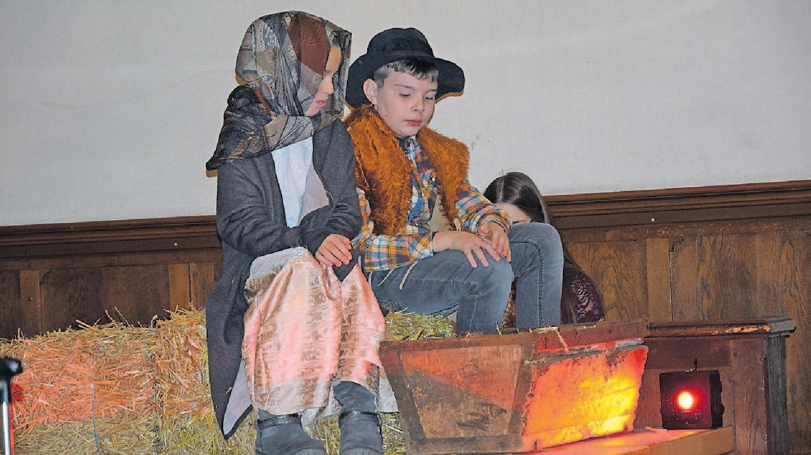 Neuhofener Krippenspiel: (K)eine stille Nacht in Bethlehem und Neuhofen Neuhofener Krippenspiel: (K)eine stille Nacht in Bethlehem und Neuhofen