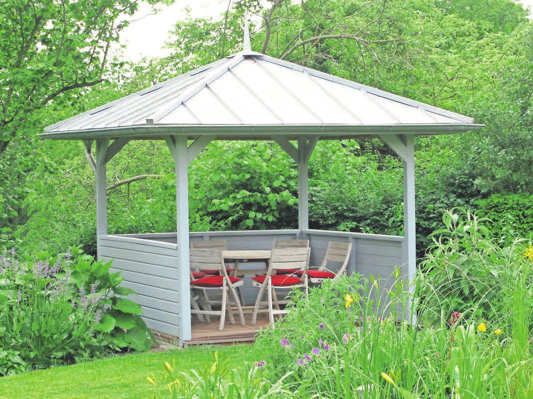 Der Gartenpavillon war eine kürzlich erfolgte Arbeit. Der Gartenpavillon war eine kürzlich erfolgte Arbeit.