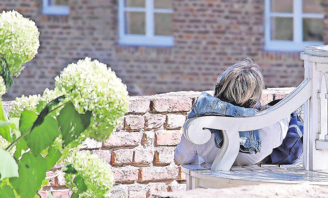Studien geben Hinweise darauf, dass ein kurzer Schlaf am Tag die Leistungsfähigkeit um bis zu 35 Prozent steigern kann. Foto: Pixabay Studien geben Hinweise darauf, dass ein kurzer Schlaf am Tag die Leistungsfähigkeit um bis zu 35 Prozent steigern kann. Foto: Pixabay