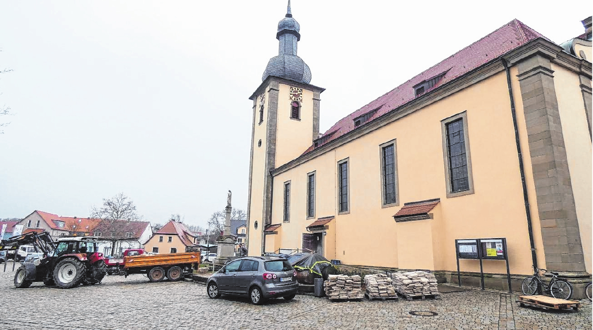 Die Pfarrkirche St. Nikolaus in Sand hat eine umfangreiche Sanierung erfahren. Die Pfarrkirche St. Nikolaus in Sand hat eine umfangreiche Sanierung erfahren.
