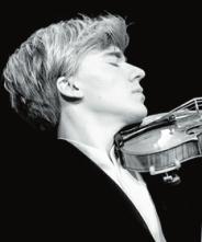 Yuri Revich spielt auf einer Stradivari aus dem Jahr 1709. FOTO: LORENZO MONTANELLI Yuri Revich spielt auf einer Stradivari aus dem Jahr 1709. FOTO: LORENZO MONTANELLI
