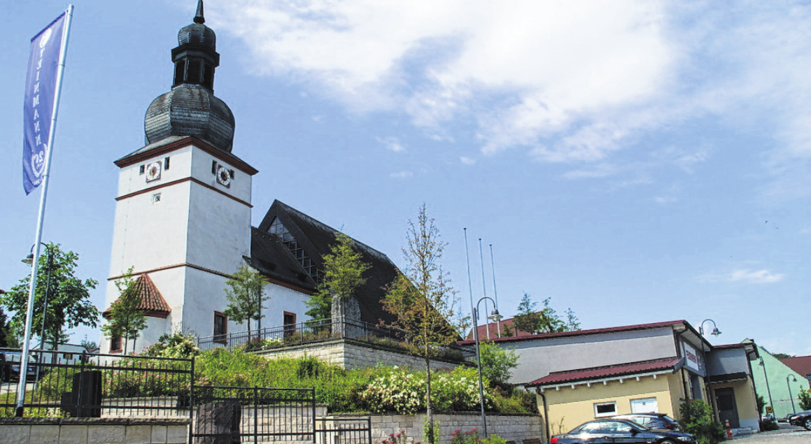 Am kommenden Sonntag feiert die Kirchengemeinde Trossenfurt-Tretzendorf die Kirchweih ihres Gotteshauses St. Jakobus. FOTO: SABINE WEINBEER Am kommenden Sonntag feiert die Kirchengemeinde Trossenfurt-Tretzendorf die Kirchweih ihres Gotteshauses St. Jakobus. FOTO: SABINE WEINBEER