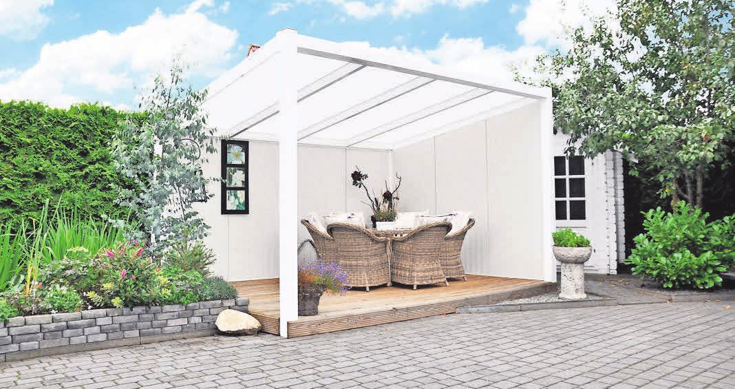 Mit einem Terrassendach können Gartenliebhaber die Freiluftsaison beträchtlich länger genießen. Foto: hfr Mit einem Terrassendach können Gartenliebhaber die Freiluftsaison beträchtlich länger genießen. Foto: hfr