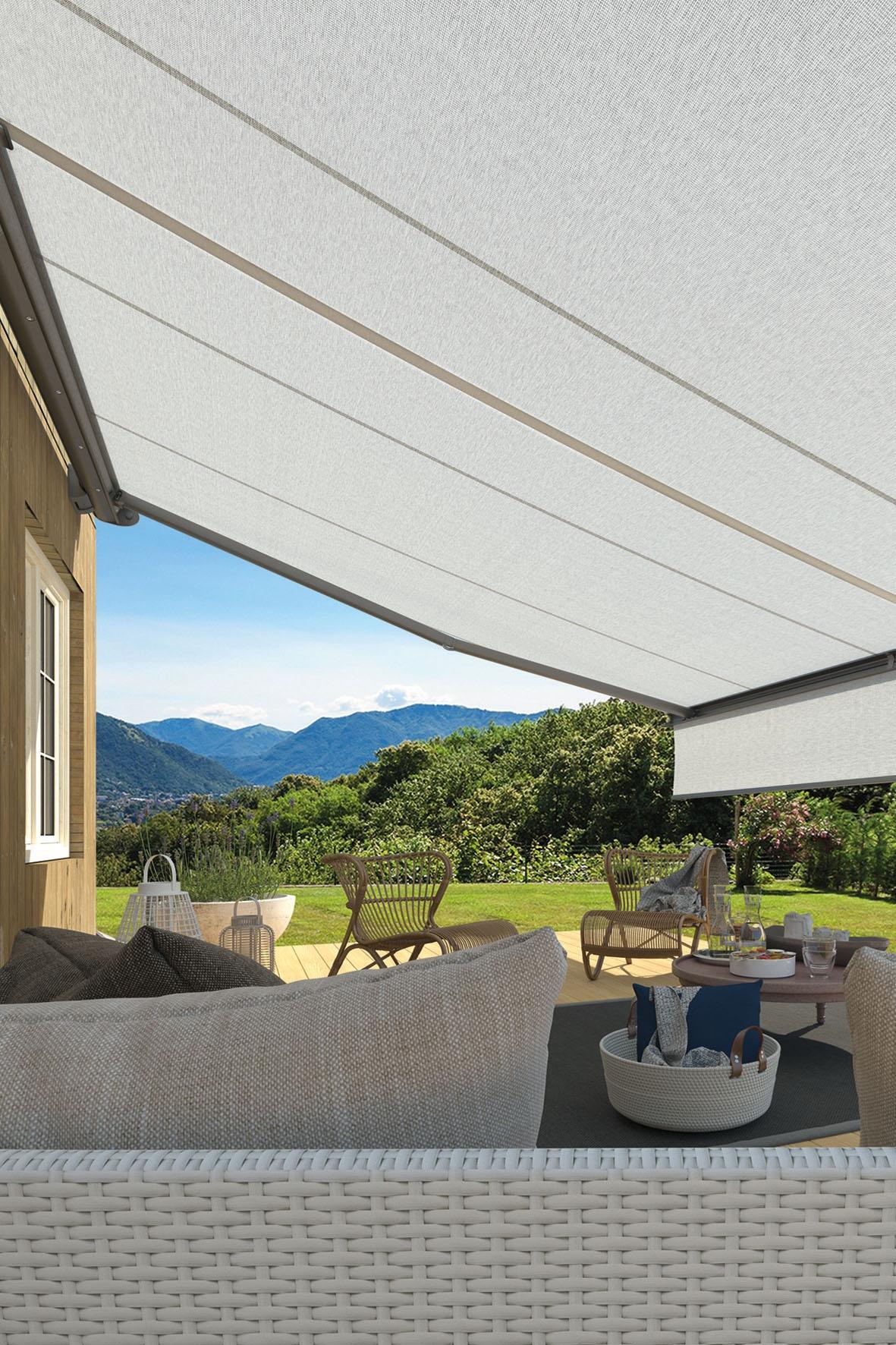 Leichte Veränderungen des Markisenstoffs lassen sich bei häufig genutzten Terrassenbeschattungen nicht ganz ausschließen. Doch sie beeinträchtigen nicht die Haltbarkeit der Markise. Foto: djd/Weinor Leichte Veränderungen des Markisenstoffs lassen sich bei häufig genutzten Terrassenbeschattungen nicht ganz ausschließen. Doch sie beeinträchtigen nicht die Haltbarkeit der Markise. Foto: djd/Weinor