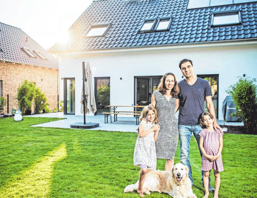 In den eigenen vier Wänden soll sich die Familie sicher fühlen. Ein guter Einbruchschutz schenkt mehr Sicherheit. In den eigenen vier Wänden soll sich die Familie sicher fühlen. Ein guter Einbruchschutz schenkt mehr Sicherheit.