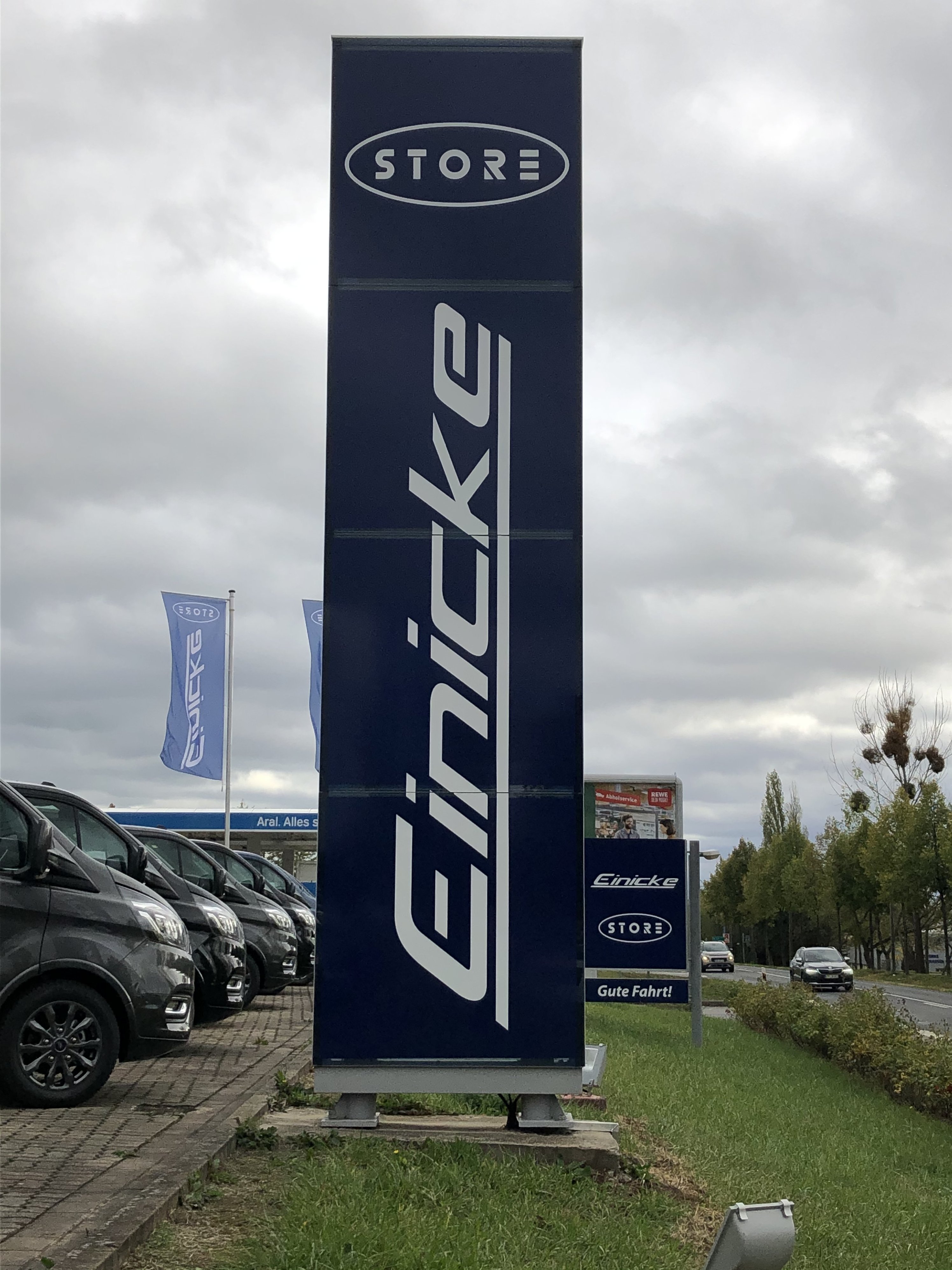 Ab Ende Oktober lädt der neue Store des Autohauses Einicke zum Besuch ein. FOTOS: C. WAGNER Ab Ende Oktober lädt der neue Store des Autohauses Einicke zum Besuch ein. FOTOS: C. WAGNER
