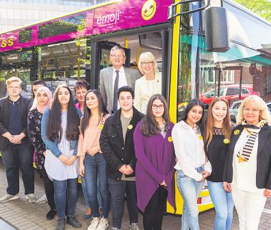 Im Rahmen des Wettbewerbs „Schülerinnen gestalten einen Bus“ wurden zahlreiche kreative und originelle Vorschläge eingereicht – Die KVB wird das beste Konzept umsetzen lassen Image 1 Im Rahmen des Wettbewerbs „Schülerinnen gestalten einen Bus“ wurden zahlreiche kreative und originelle Vorschläge eingereicht – Die KVB wird das beste Konzept umsetzen lassen Image 1