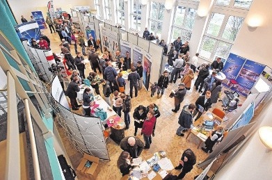 Die Organisatoren des Rückkehrertags hoffen am 27. Dezember wieder auf einen großen Besucherzustrom(wie hier im Foto von 2016 in Bitterfeld im Metalllabor). FOTO: MZ-ARCHIV/KEHRER Die Organisatoren des Rückkehrertags hoffen am 27. Dezember wieder auf einen großen Besucherzustrom(wie hier im Foto von 2016 in Bitterfeld im Metalllabor). FOTO: MZ-ARCHIV/KEHRER