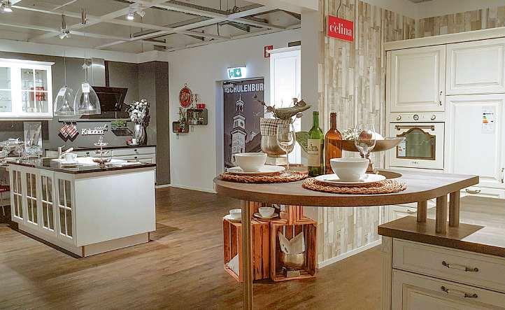 In den großzügig gestalteten Küchenstudios von Möbel Schulenburg werden die verschiedensten Stilrichtungen präsentiert