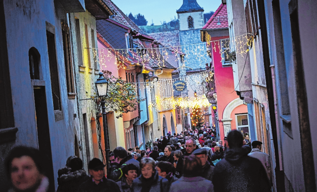 An diesem Wochenende verwandelt sich Ochsenfurt jeweils ab 14 Uhr wieder in ein Lichtermeer. FOTO: STADT OCHSENFURT An diesem Wochenende verwandelt sich Ochsenfurt jeweils ab 14 Uhr wieder in ein Lichtermeer. FOTO: STADT OCHSENFURT
