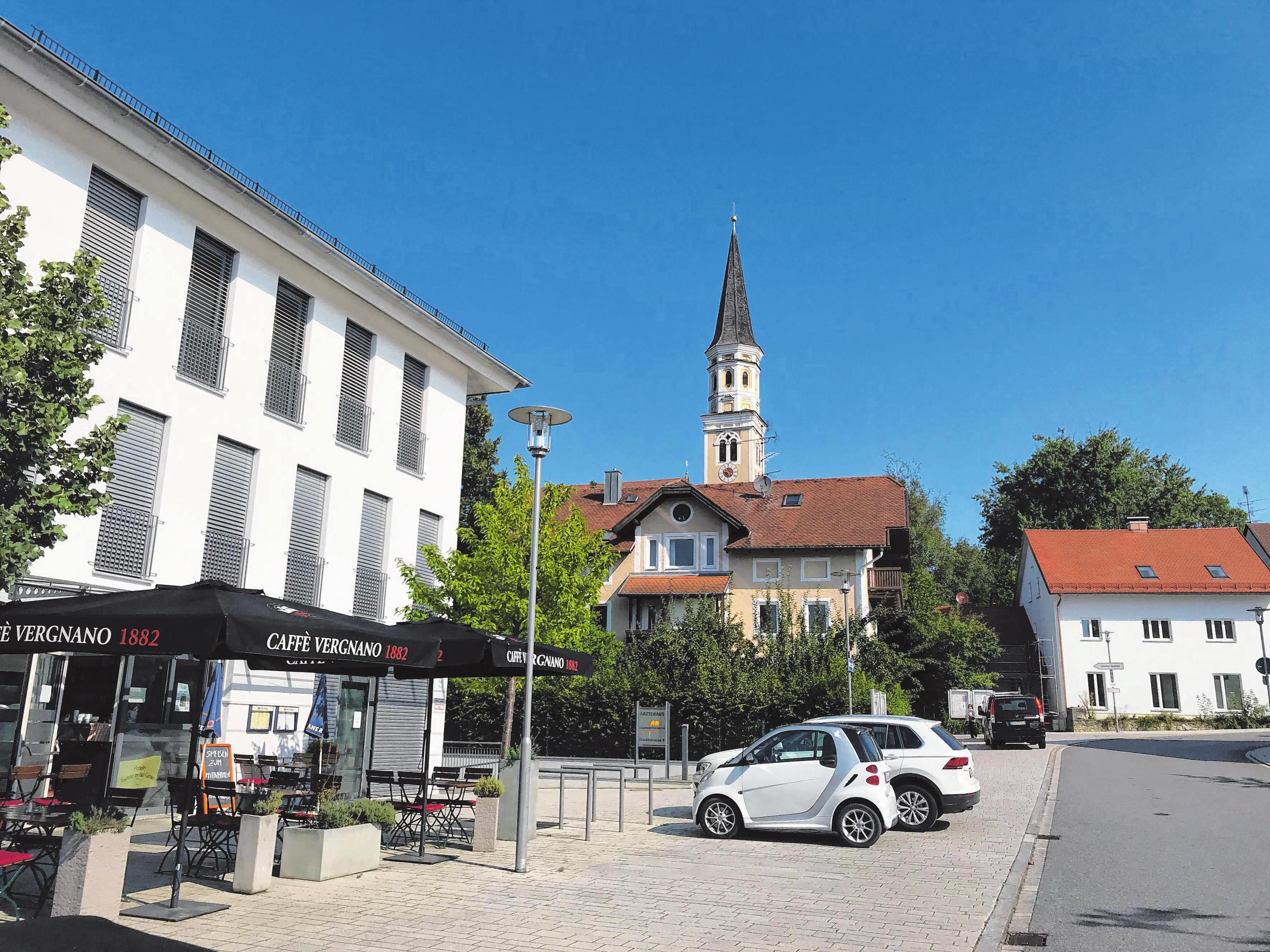 In der Ortsmitte soll ein modernes Gebäude entstehen, in dem zukünftig auch das Rathaus samt Verwaltung integriert werden wird. Foto: Gemeinde Odelzhausen