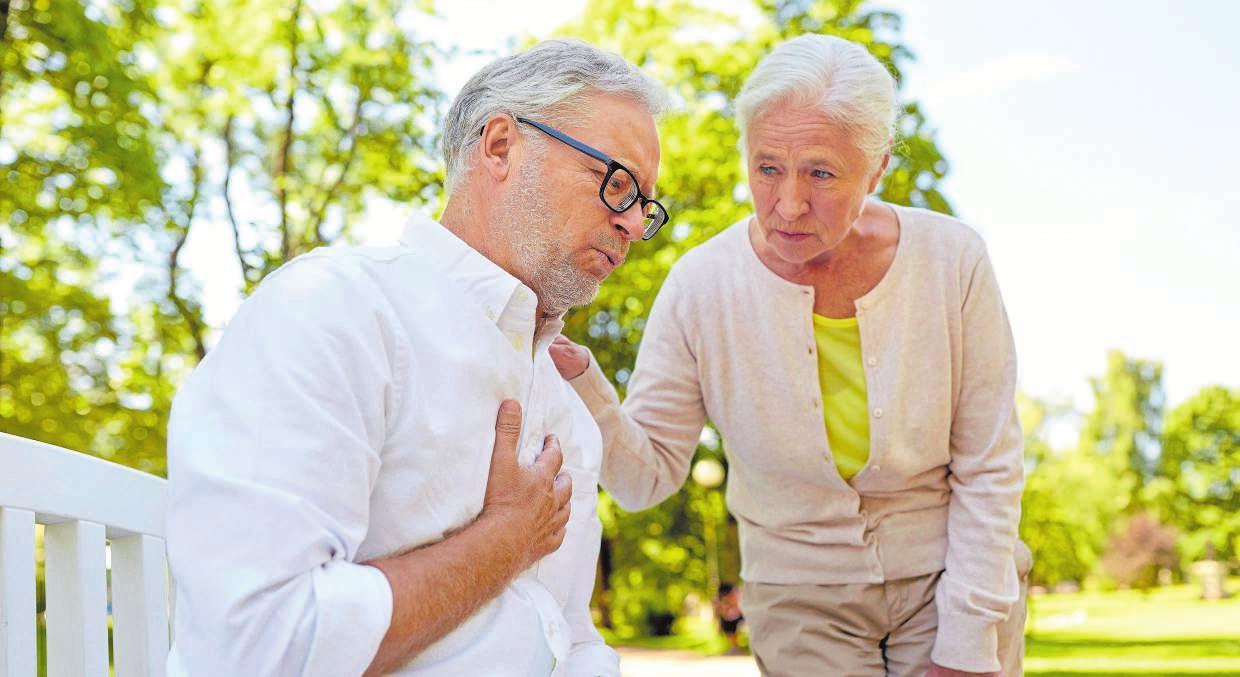 Wenn Symptome wie Brustenge oder Herzrhythmusstörungen auftreten, ist die Arteriosklerose oft schon weit fortgeschritten. FOTO: DJD/TELCOR-FORSCHUNG/SYDA PRODUCTIONS-STOCK.ADOBE Wenn Symptome wie Brustenge oder Herzrhythmusstörungen auftreten, ist die Arteriosklerose oft schon weit fortgeschritten. FOTO: DJD/TELCOR-FORSCHUNG/SYDA PRODUCTIONS-STOCK.ADOBE