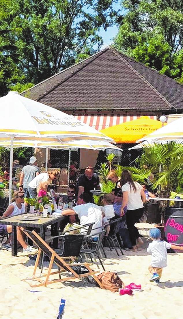 Den Tag können Besucher bei Strandambiente im Soulfood Café gemütlich ausklingen lassen. Den Tag können Besucher bei Strandambiente im Soulfood Café gemütlich ausklingen lassen.