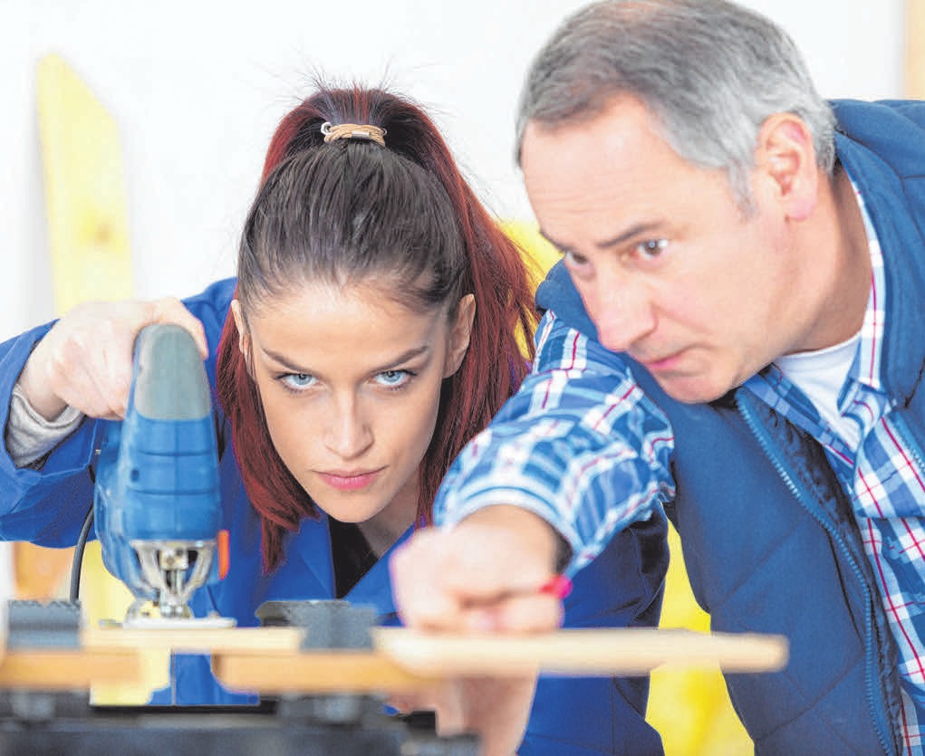 Im Landkreis Ravensburg sind immer sind 290 Lehrstellen unbesetzt. FOTO: HANDWERKSKAMMER ULM/COLORBOX Im Landkreis Ravensburg sind immer sind 290 Lehrstellen unbesetzt. FOTO: HANDWERKSKAMMER ULM/COLORBOX
