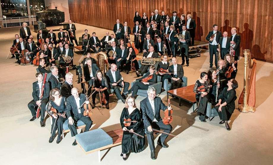 Das Orchester der Deutschen Oper Berlin begleitet das Charity-Event seit der ersten Ausgabe 1994. FOTO: BETTINA STÖSS Das Orchester der Deutschen Oper Berlin begleitet das Charity-Event seit der ersten Ausgabe 1994. FOTO: BETTINA STÖSS