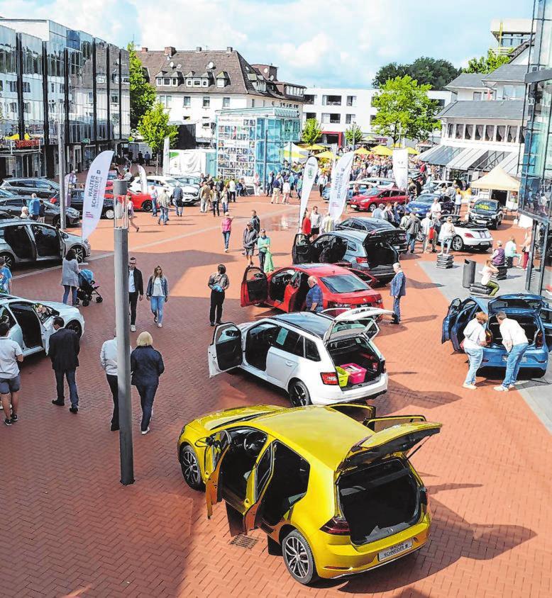 Die große Autoschau heimischer Händler darf natürlich bei der beliebten Veranstaltung nicht fehlen. Archivfotos: Dr. Volker Gastreich Die große Autoschau heimischer Händler darf natürlich bei der beliebten Veranstaltung nicht fehlen. Archivfotos: Dr. Volker Gastreich