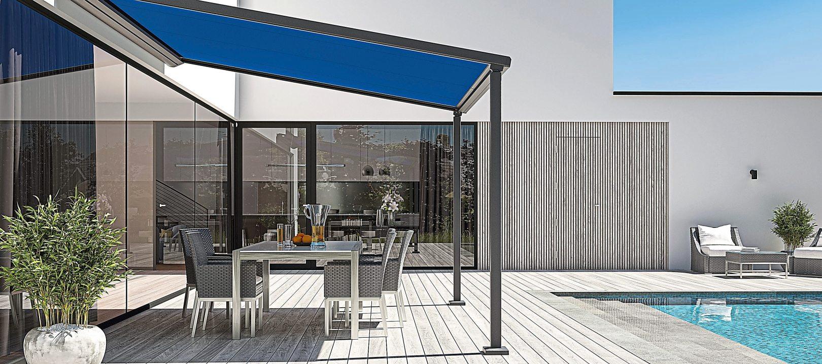 Fest installierte Pergolamarkisen können ebenso wie Glasdächer als Fortsetzung der Hausarchitektur eingesetzt werden. Foto: djd, Lewens-Markisen  