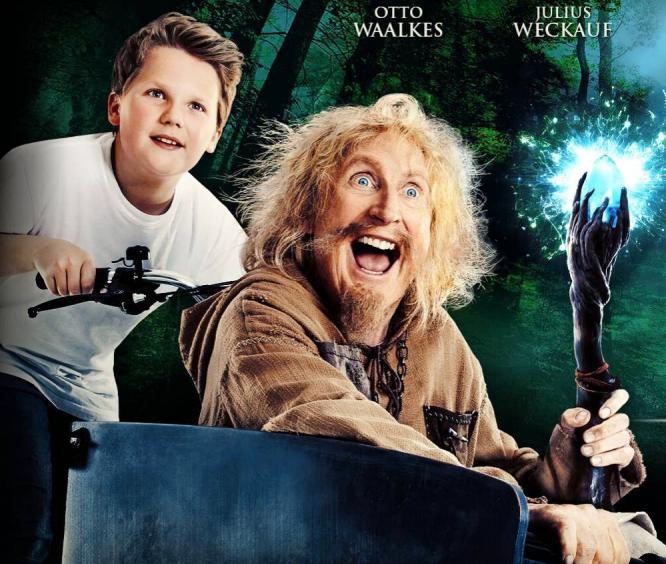 Mit Otto in der Hauptrolle und Julius Weckauf an seiner Seite kehrt Catweazle auf die Leinwand zurück. Foto: Tobis Film GmbH & Co. KG Mit Otto in der Hauptrolle und Julius Weckauf an seiner Seite kehrt Catweazle auf die Leinwand zurück. Foto: Tobis Film GmbH & Co. KG