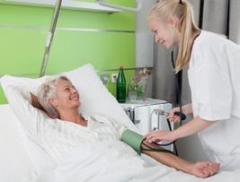 Das aufmerksame Personal der Park-Klinik ist für die Patientinnen und Patienten da. Das aufmerksame Personal der Park-Klinik ist für die Patientinnen und Patienten da.