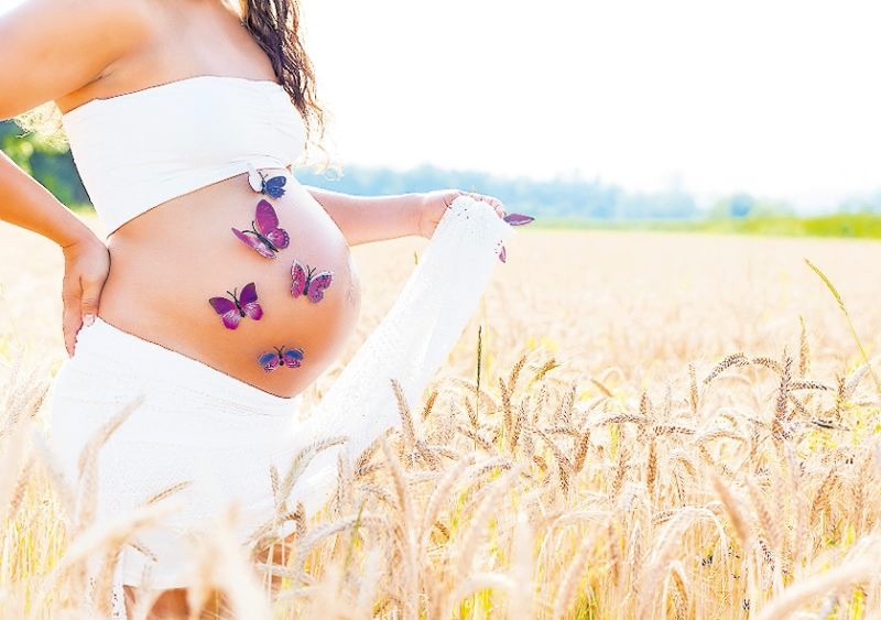 Glücksgefühl: Baby im Bauch. FOTO: HETIZIA/STOCK.ADOBE.COM Glücksgefühl: Baby im Bauch. FOTO: HETIZIA/STOCK.ADOBE.COM