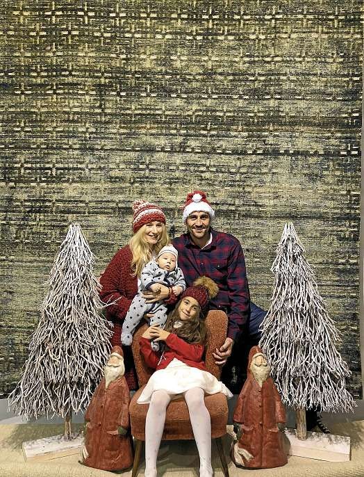 Familie Fazel wünscht allen Lesern eine besinnliche Weihnachtszeit. FOTO: HFR Familie Fazel wünscht allen Lesern eine besinnliche Weihnachtszeit. FOTO: HFR