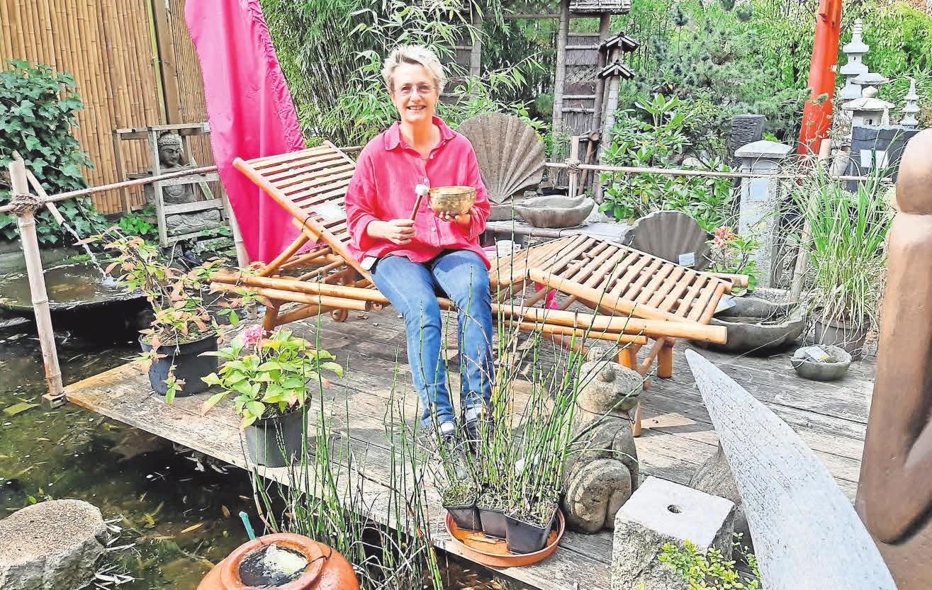 Birgit Steckhan – ganz entspannt im Bambusparadies Steinwedel. Birgit Steckhan – ganz entspannt im Bambusparadies Steinwedel.