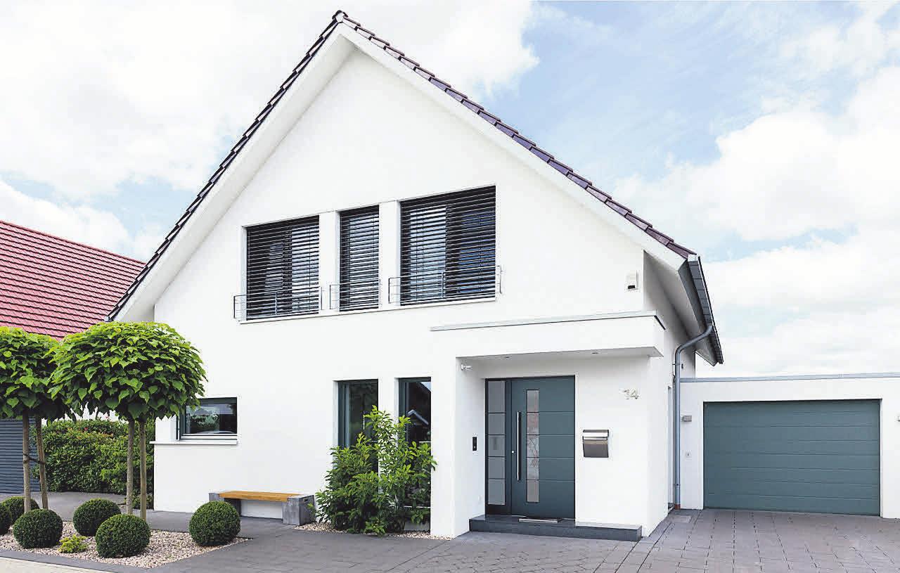 Bei den Türen von KOMPOtherm trifft Sicherheit auf Design und Funktionalität. Bei den Türen von KOMPOtherm trifft Sicherheit auf Design und Funktionalität.