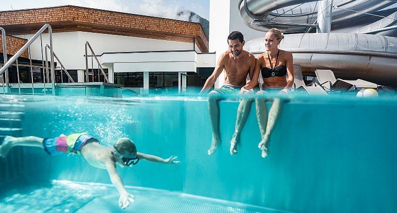 Nach der Mountainbiketour in der Therme abkühlen und entspannen. Foto: Therme St. Kathrein/Gert Perauer Nach der Mountainbiketour in der Therme abkühlen und entspannen. Foto: Therme St. Kathrein/Gert Perauer