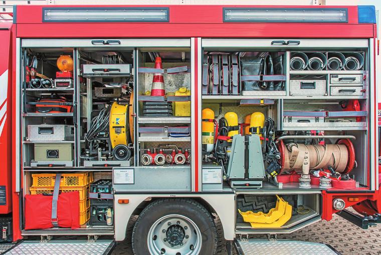 Wer bei der Feuerwehr anfangen will, sollte Ahnung von Technik haben FOTO: ISTOCK/RALF GEITHE Wer bei der Feuerwehr anfangen will, sollte Ahnung von Technik haben FOTO: ISTOCK/RALF GEITHE