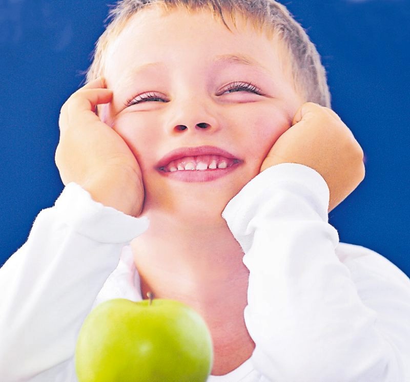 Hat noch gut lachen, aber immer mehr Kinder leiden unter Kreidezähnen. FOTO: NATALLIA VINTSIK/STOCK.ADOBE.COM Hat noch gut lachen, aber immer mehr Kinder leiden unter Kreidezähnen. FOTO: NATALLIA VINTSIK/STOCK.ADOBE.COM