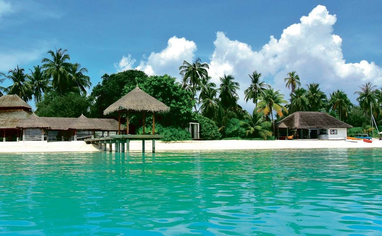Entspannung und Genuss pur – Urlaub auf den Malediven. Foto: FonthipWard/pixabay.com