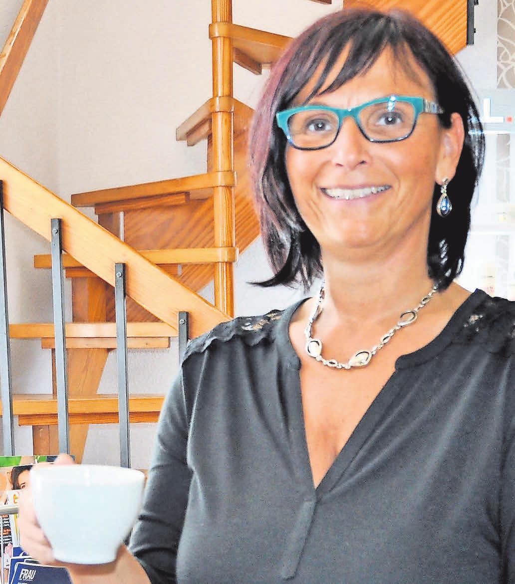 Friseurmeisterin Nicole Beier sorgt für gutes Aussehen. Friseurmeisterin Nicole Beier sorgt für gutes Aussehen.
