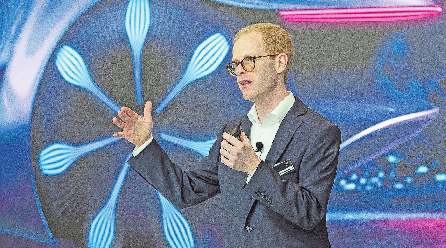Mercedes-Benz-Batterieexperte Andreas Hintennach glaubt an die Zukunft der Lithium-Ionen-Batterien. Bild: PD