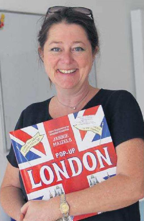 Bei Polly Mai-Jennings und ihren Sprachschulen lernt man Englisch mit viel Herzblut. Foto: C. Pehar Bei Polly Mai-Jennings und ihren Sprachschulen lernt man Englisch mit viel Herzblut. Foto: C. Pehar